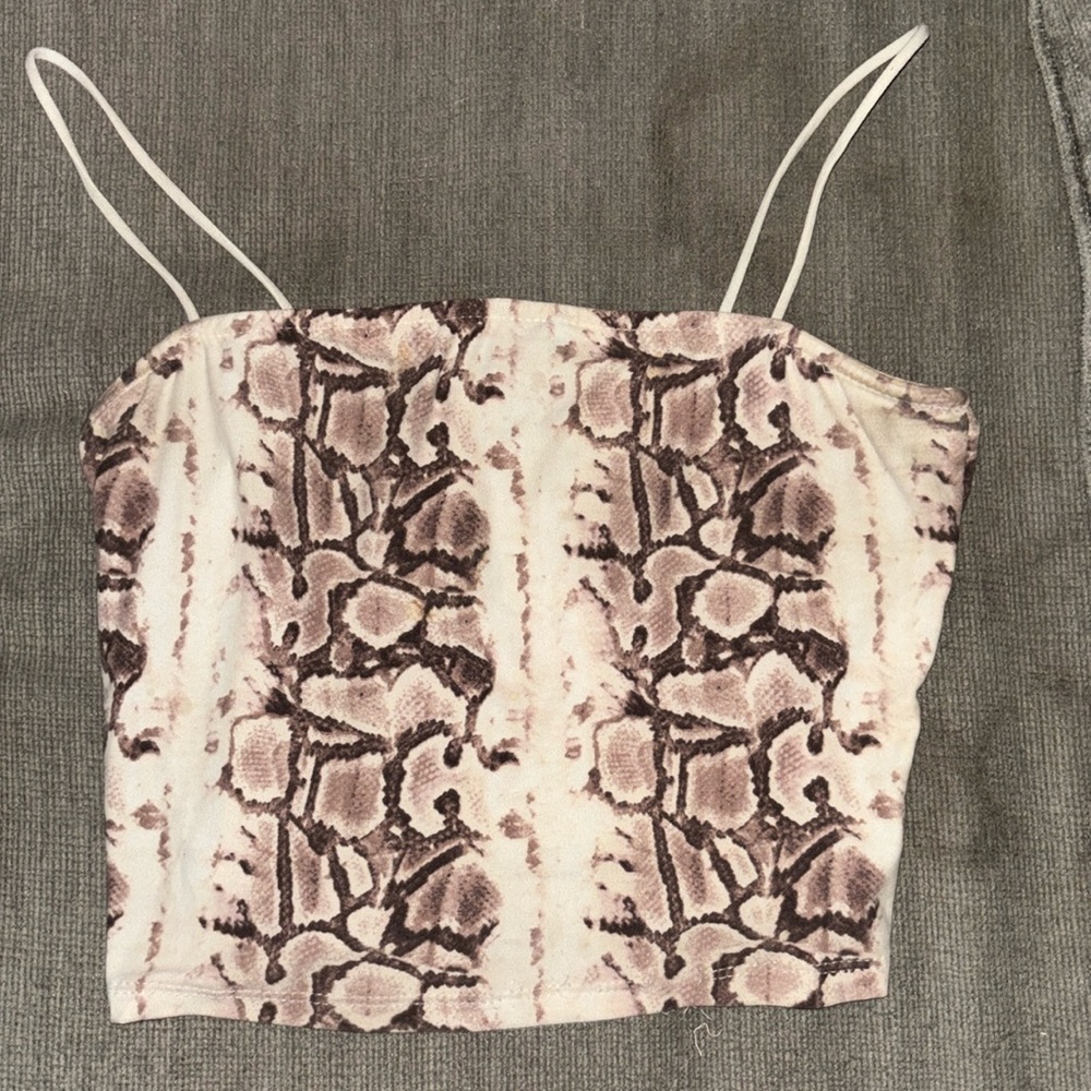 Crop top